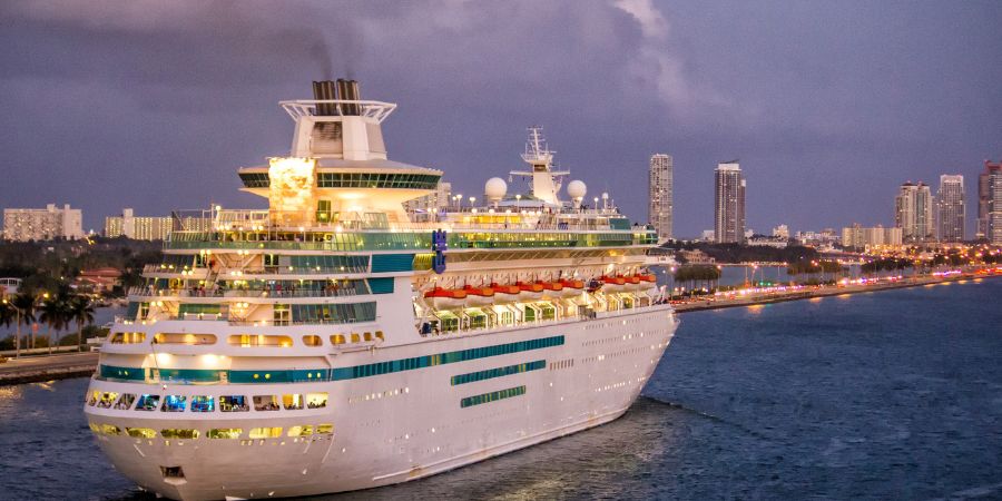 fuerte amador cruise port