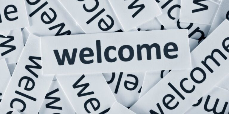 do you need spanish in panama city